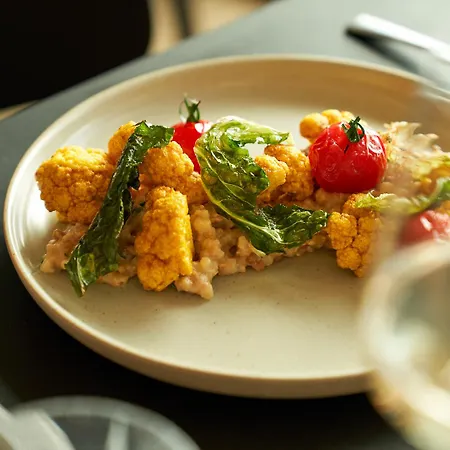 Ξενοδοχείο Thegreen Κολωνία